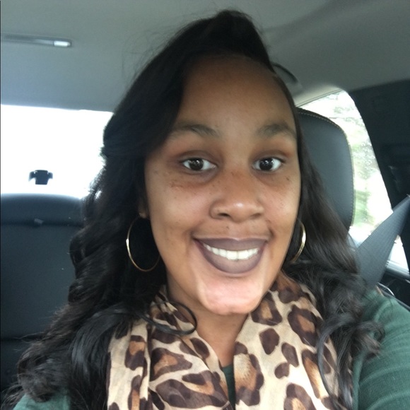 Meet your Posher, Karyn - Picture 1 of 1